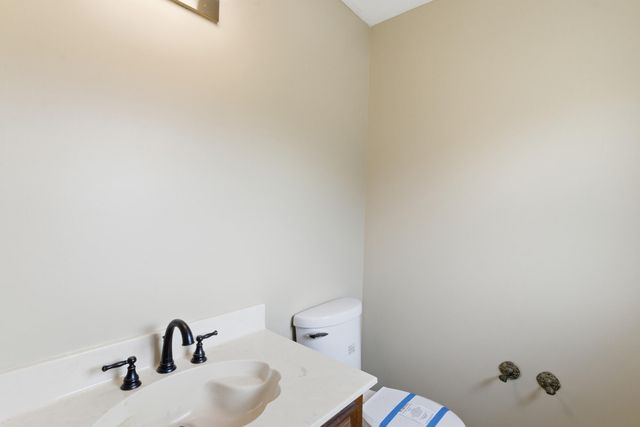 100 Warwick Pl, Hattiesburg, MS 39402