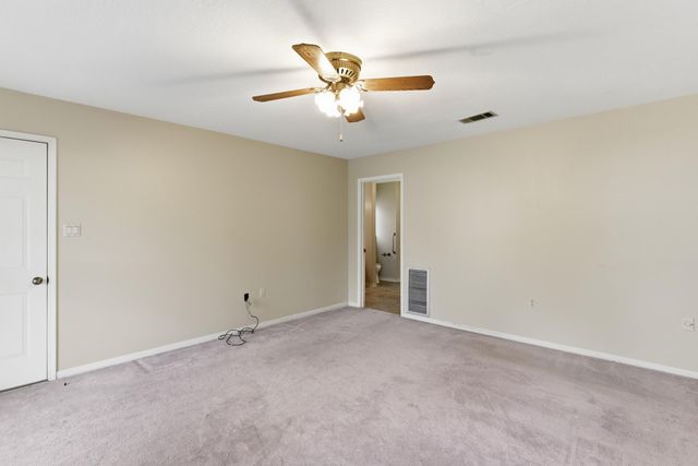 100 Warwick Pl, Hattiesburg, MS 39402