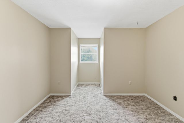 100 Warwick Pl, Hattiesburg, MS 39402