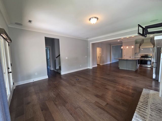 711 Plowson Rd, Mount Juliet, TN 37122