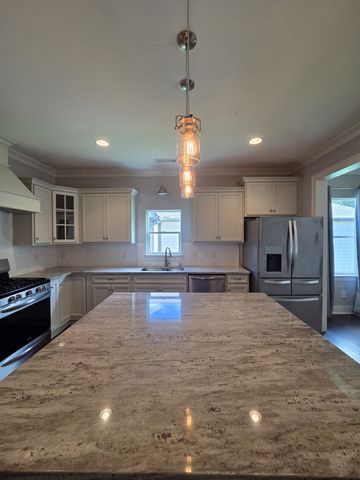 711 Plowson Rd, Mount Juliet, TN 37122