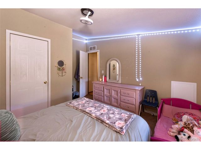 26131 Pinon Ridge Dr, Aguilar, CO 81020