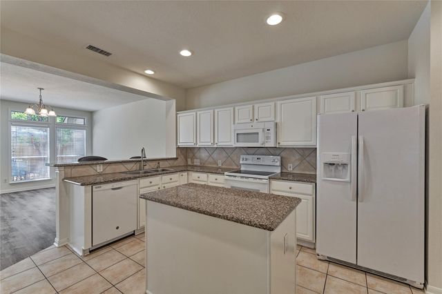 66 Valley Oaks Circle, The Woodlands, TX 77382