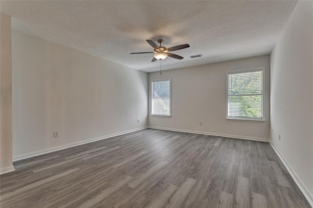 66 Valley Oaks Circle, The Woodlands, TX 77382