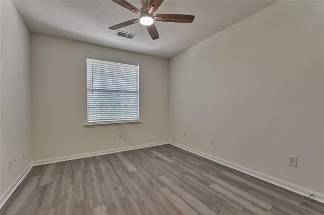 66 Valley Oaks Circle, The Woodlands, TX 77382