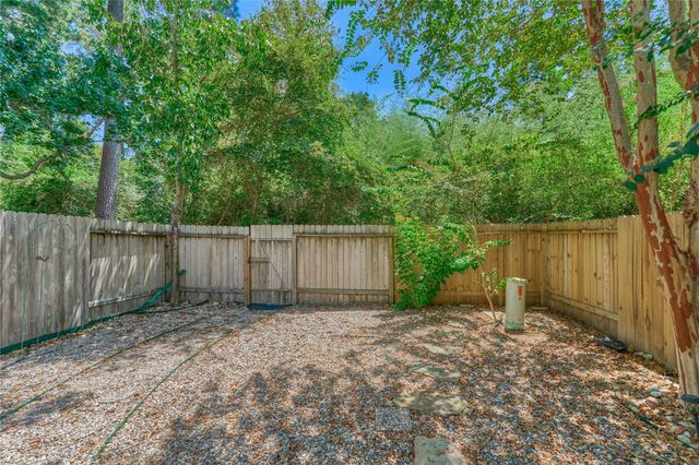66 Valley Oaks Circle, The Woodlands, TX 77382