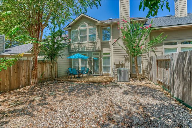 66 Valley Oaks Circle, The Woodlands, TX 77382