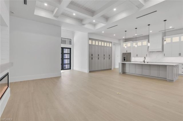 1109 15th ST SW, Naples, FL 34117