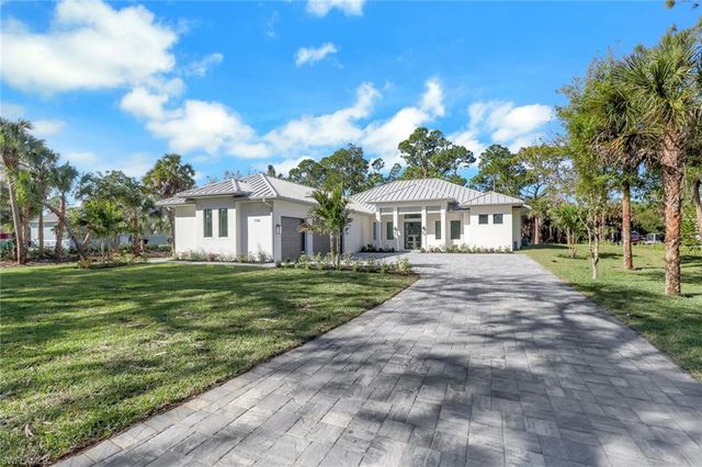 1109 15th ST SW, Naples, FL 34117