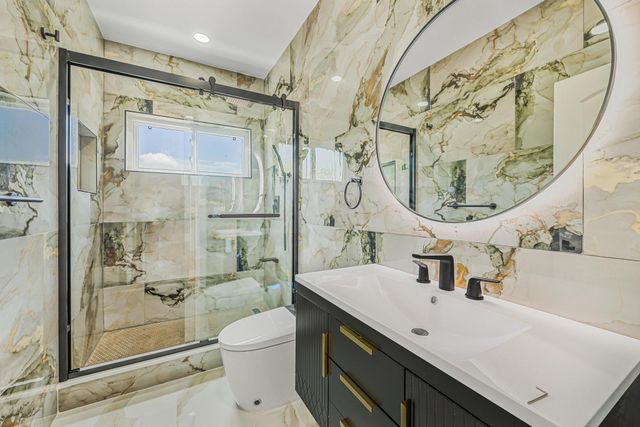 892 Barry Drive W, Valley Stream, NY 11580