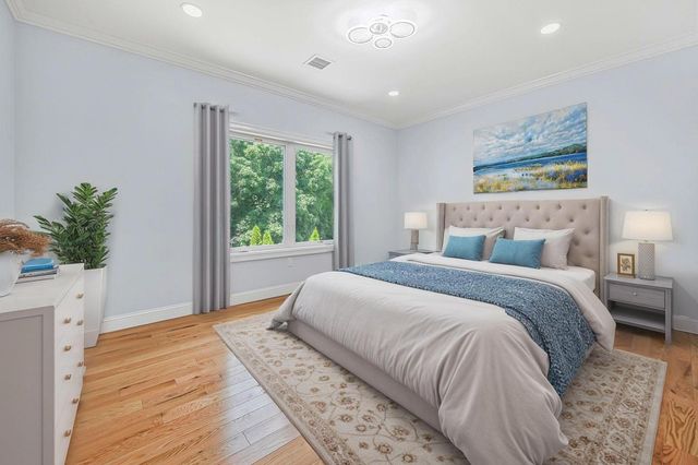 892 Barry Drive W, Valley Stream, NY 11580