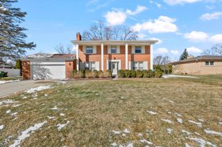 53165 Franklin Drive, Shelby Twp, MI 48316