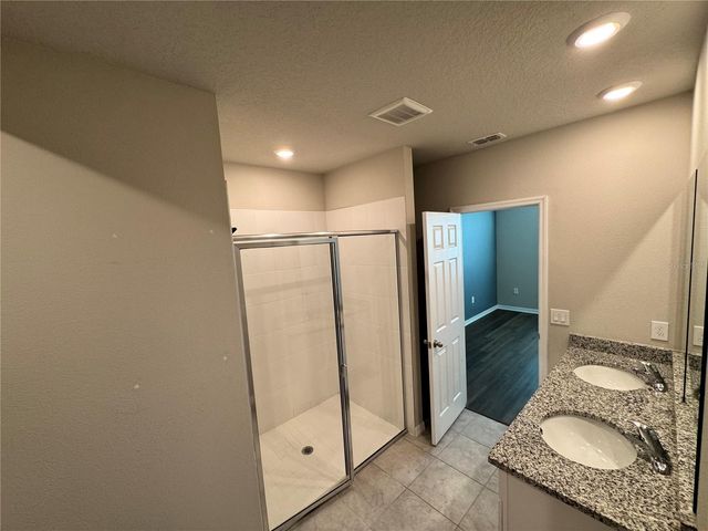 512 MCKENNA DRIVE, Winter Haven, FL 33881