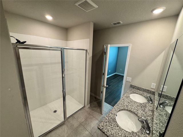 512 MCKENNA DRIVE, Winter Haven, FL 33881