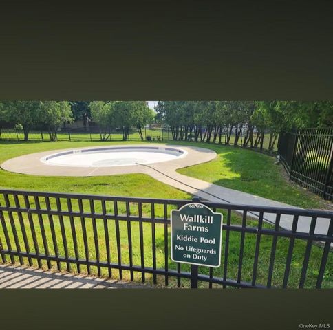 35 Black Stallion Court, Middletown, NY 10940