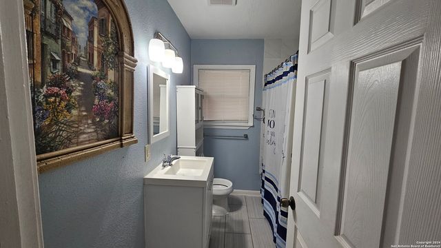 1726 BASSE RD, San Antonio, TX 78213