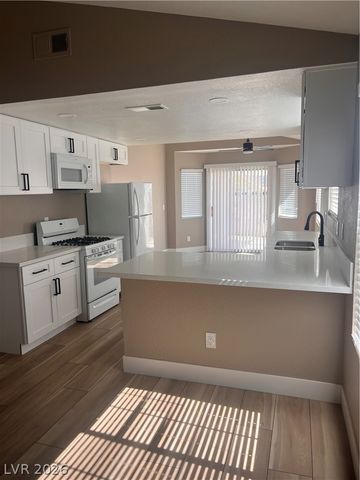 1369 Torington Drive, Las Vegas, NV 89108