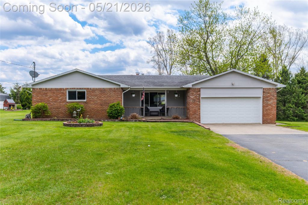 11430 Silver Lake Road, Burns Township, MI 48418