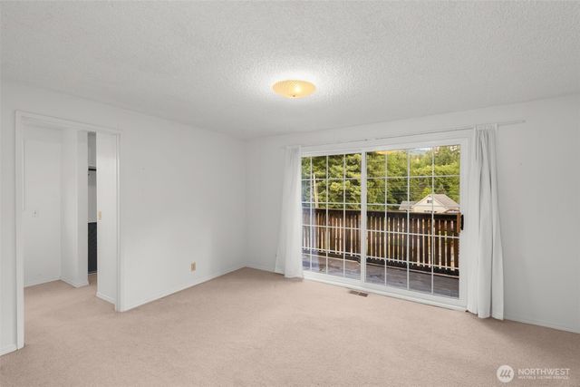 8516 375th Avenue SE, Snoqualmie, WA 98065