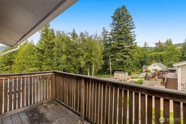 8516 375th Avenue SE, Snoqualmie, WA 98065