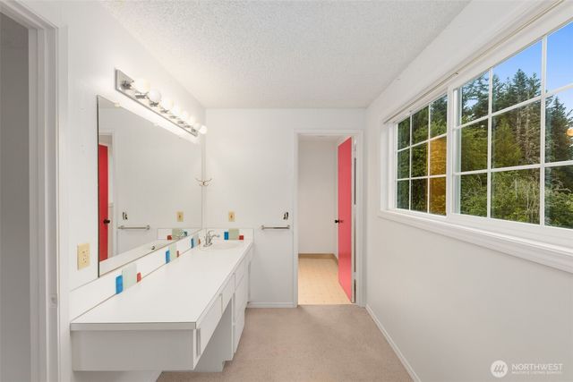 8516 375th Avenue SE, Snoqualmie, WA 98065