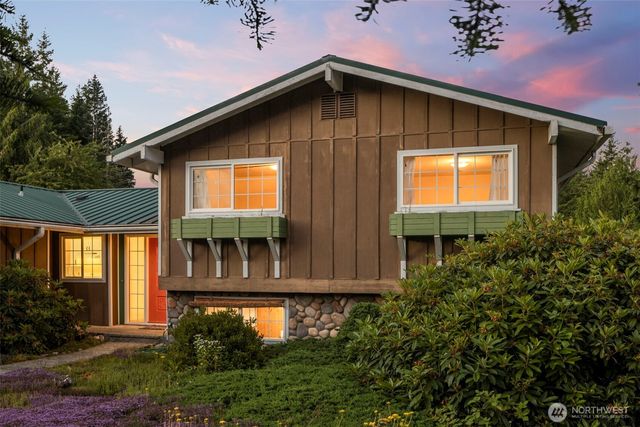 8516 375th Avenue SE, Snoqualmie, WA 98065