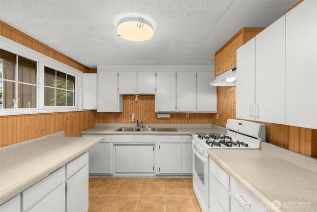 8516 375th Avenue SE, Snoqualmie, WA 98065