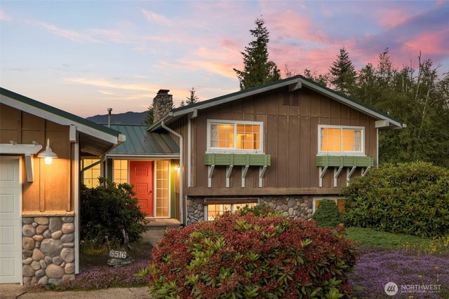 8516 375th Avenue SE, Snoqualmie, WA 98065