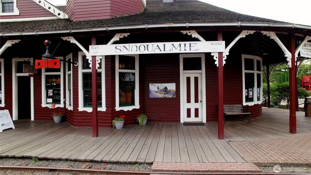8516 375th Avenue SE, Snoqualmie, WA 98065