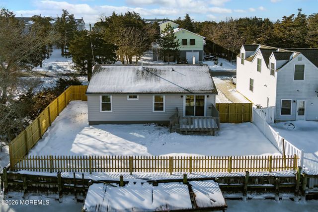 16 Surfside Boulevard, Little Egg Harbor, NJ 08087