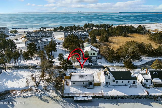 16 Surfside Boulevard, Little Egg Harbor, NJ 08087