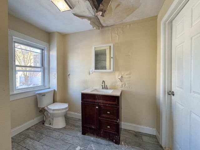 112 Laureston St, Brockton, MA 02301