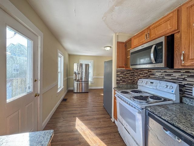 112 Laureston St, Brockton, MA 02301