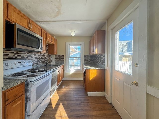 112 Laureston St, Brockton, MA 02301