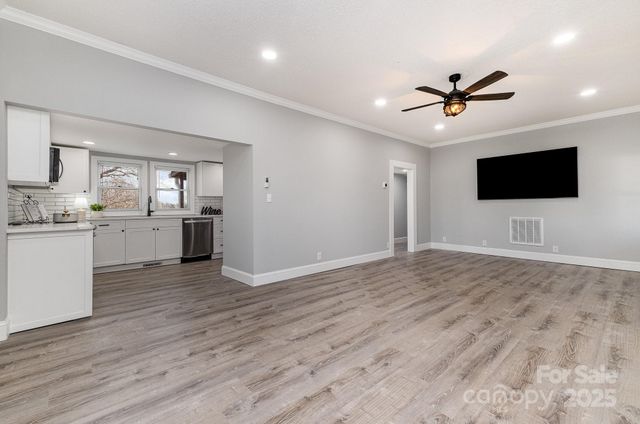 202 Deitz Road, Statesville, NC 28625