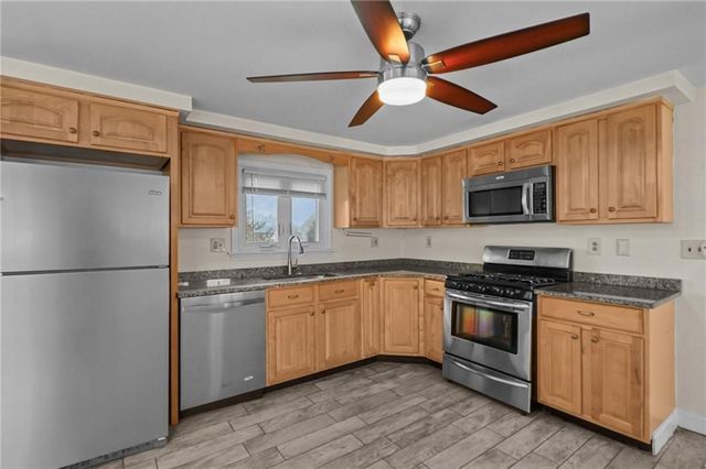 19 Salem Avenue, Cranston, RI 02920