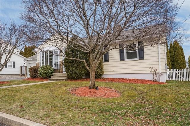 19 Salem Avenue, Cranston, RI 02920