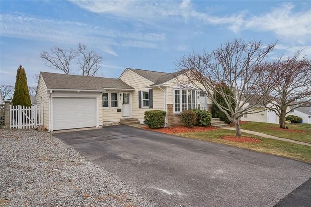 19 Salem Avenue, Cranston, RI 02920