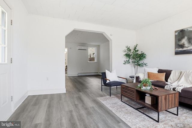 267 S 4TH ST, Columbia, PA 17512