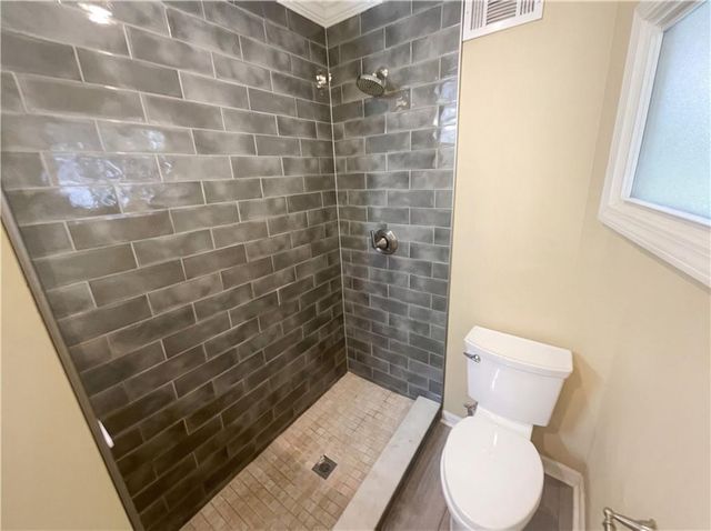 27 Chaumont NW Square, Atlanta, GA 30327