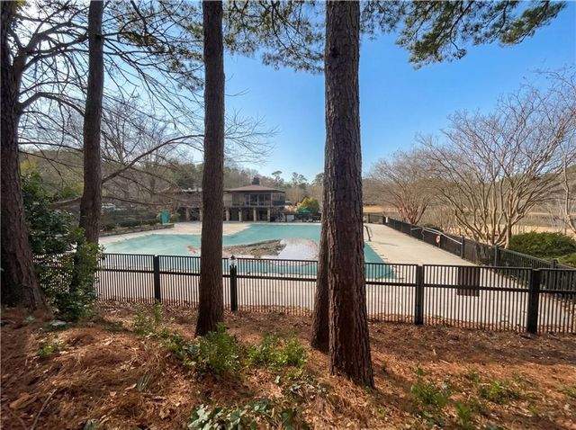 27 Chaumont NW Square, Atlanta, GA 30327