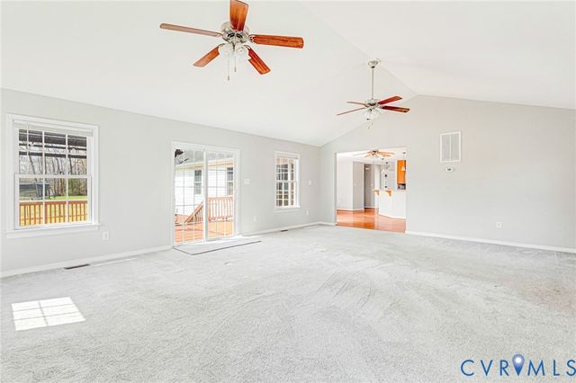 290 Poplar Springs Dr, Tappahannock, VA 22560