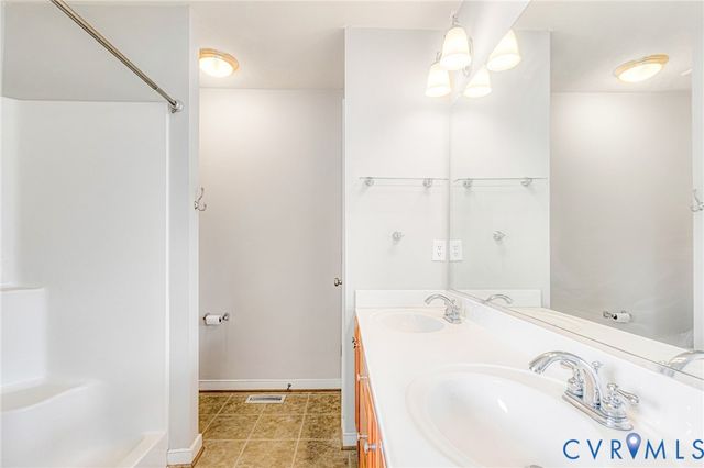 290 Poplar Springs Dr, Tappahannock, VA 22560