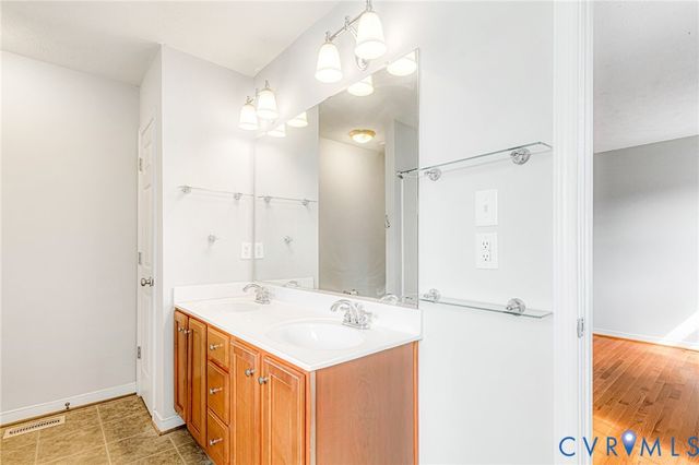 290 Poplar Springs Dr, Tappahannock, VA 22560