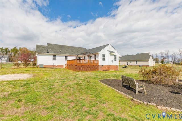 290 Poplar Springs Dr, Tappahannock, VA 22560