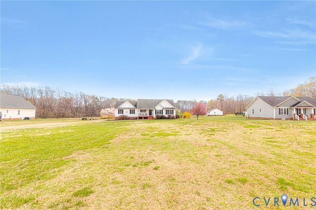 290 Poplar Springs Dr, Tappahannock, VA 22560