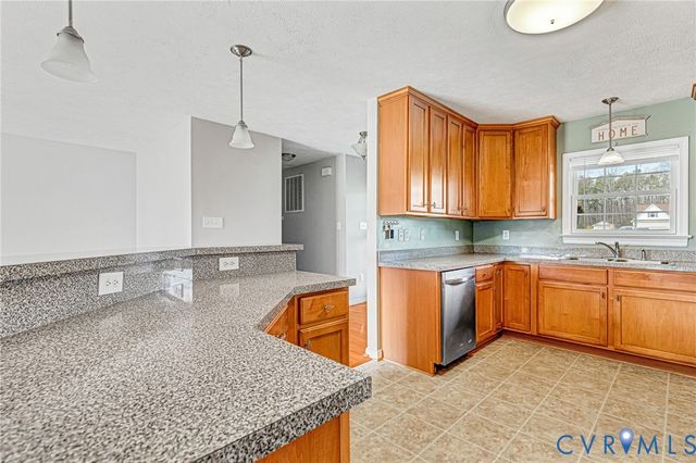 290 Poplar Springs Dr, Tappahannock, VA 22560