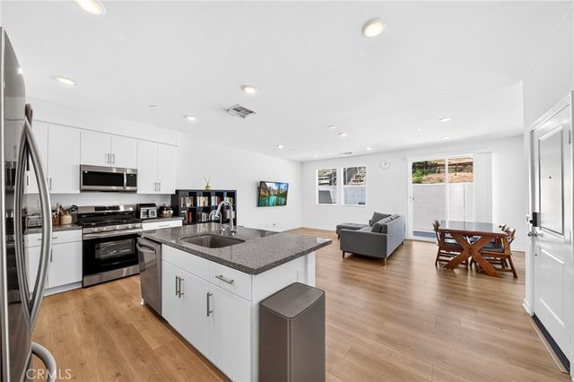 306 Vista Drive 103, La Habra, CA 90631