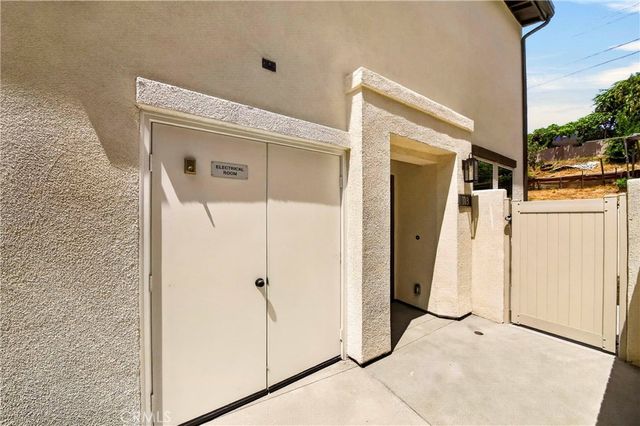 306 Vista Drive 103, La Habra, CA 90631