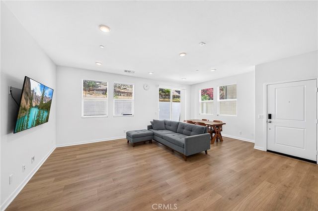 306 Vista Drive 103, La Habra, CA 90631